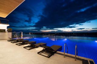 One Riviera Hotel and Residences - Ban Souanmon - 4