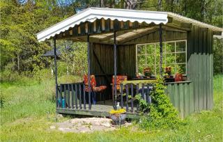 2 Bedroom Awesome Home In Munka-Ljungby - Munka-Ljungby - 4