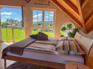 "LIEBLINGSPLATZ" - Premium Apartments Seekirchen, elegant, countryside, shared Poolarea - 1