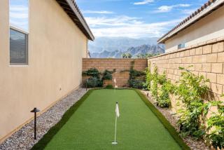 Desert Oasis Retreat by VARE PGA West 18th Hole - La Quinta - 1