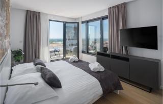 Awesome Home In Kastelir With Sauna - 5