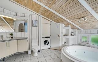 Nice Home In Vestervig With Wifi - 4