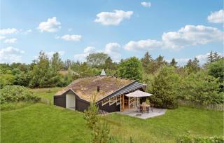Two-Bedroom Holiday Home In Strandby - Strandby - 0