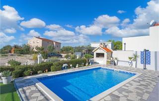Cozy Home In Brodarica With Sauna - Brodarica - 0