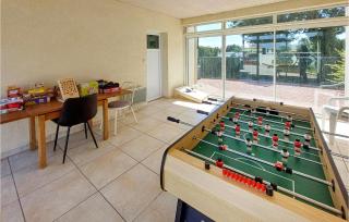 Awesome Home In Sainte-Gemme-La-Plaine - Sainte-Gemme-la-Plaine - 4