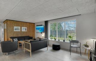3 Bedroom Cozy Home In Thyholm - 8