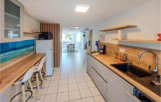 Stunning Home In Les Sables Dolonne - Saint-Martin-de-Brem - 7