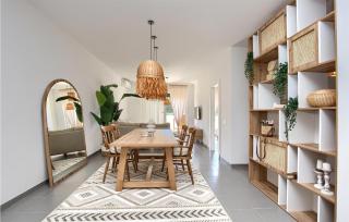 Awesome Apartment In Premantura - Premantura - 6