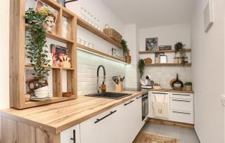 Awesome Apartment In Premantura - Premantura - 4
