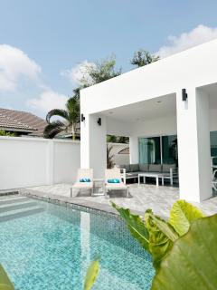 First Class Pool Villa Pattaya - Nong Prue - 4