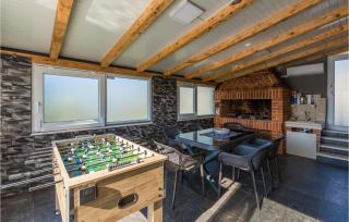 Beautiful Home In Peroj With Wifi - Peroj - 8