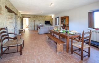 Nice Apartment In Loc, Saragano, Gualdo - Saragano - 8