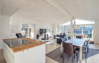 Five-Bedroom Holiday Home In Vaggerlose - Marielyst - 7