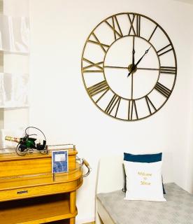 Welcome to Messe! Two-bedroom SmartApartment &Balcony - Hannover - 9