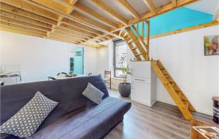 Stunning Home In Neuilly Le Vendin - Neuilly-le-Vendin - 8
