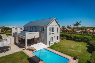 Fifty1 on Long on Kingswood Golf Estate - George - 5