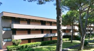 IssTravel, Holiday Homes with common swimming-pool in Marina di Bibbona from 400 to 900 meters from the sea - Marina di Bibbona - 1