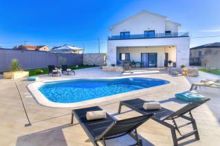 Wellness Escape Villa One - Happy Rentals - 0