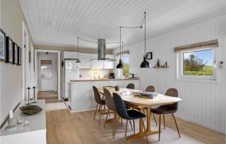 Four-Bedroom Holiday Home In Harboore - 5