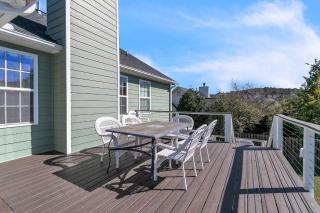Modern 6BR Haven with Playroom, Gym & Deck! home - Cartersville - 6
