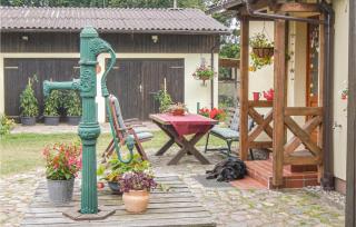 Lovely Apartment In Lütow With Kitchen - 0