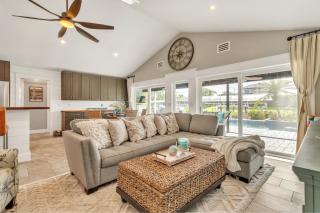 Awesome Location with Dock, Pool, Bicycles & Kayaks - Cape Coral - 1
