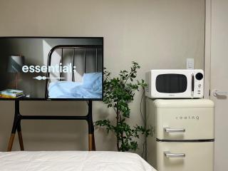 Seoul, Subway Line 2, transportation convenience, central location, Shindaebang station Stay, Subway station 10 minutes walk, Airport Bus 9 minutes walk - Seoul - 3