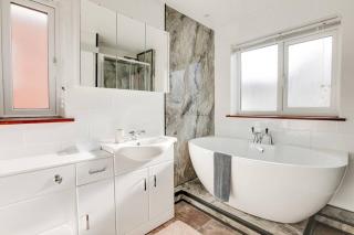 Historic Flat Above Café, Near Stansted - Sawbridgeworth - 9