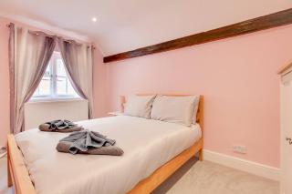 Host My Nest - Historic 1BR 20 Mins to Stansted - 4