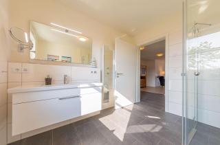 Möwe - Apartment in der Hafenresidenz mit Balkon & Wellness - Waren - 6