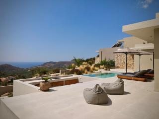 Villa Noush, majestic view, Adults Only - Marioú - 0