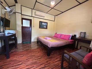 บ้านไม้คนเมือง Baan Mai Kon Muang Pai Resort - Pai - 4
