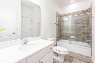 Last Minute Disney Getaway! Private Pool, Hot Tub & Games Room. Book Now! #77369 - Kissimmee - 1
