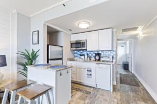 Beachfront 1BR Condo in Myrtle Beach - Myrtle Beach - 8