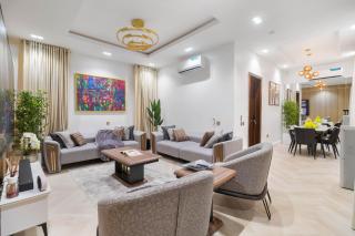 4 Bedroom Terrace in Lekki Phase 1 - Lekki - 0