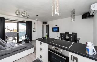 4 Bedroom Stunning Home In Privlaka - Privlaka - 5