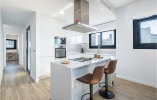 Stunning Apartment In Benidorm - Benidorm - 7