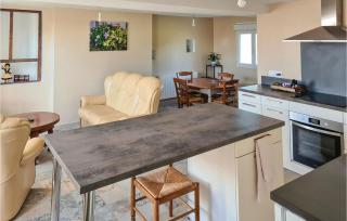 Cozy Home In Saint-Vincent-La-Châtr - Saint-Vincent-la-Châtre - 0