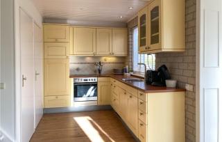 Cozy Home In Stavenisse With Sauna - Stavenisse - 6