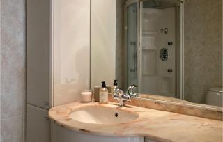 Cozy Home In Stavenisse With Sauna - Stavenisse - 4