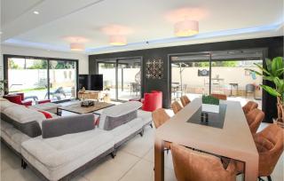 Amazing Home In Avignon With Kitchen - Avignon - 7