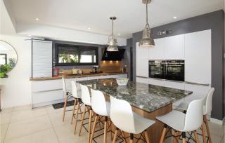 Amazing Home In Avignon With Kitchen - Avignon - 6