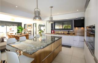 Amazing Home In Avignon With Kitchen - Avignon - 5