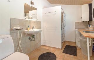Five-Bedroom Holiday Home In Hojby - Højby - 4