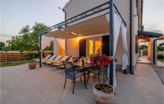 Gorgeous Home In Puntera With Wifi - Puntera - 3