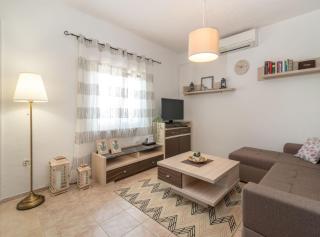 Hillside Villa in Trogir with Pool, Terrace, and Stunning City View - 3
