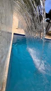 Crown lll- Guest Friendly-Pool -3 Bedrooms close to Everything - - 1
