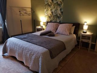 Le Chateau - - 6