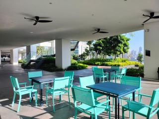 Continew TRX Luxurious 2 Bedrooms 2 Baths Balcony - 4