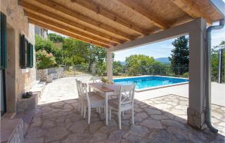 Amazing Home In Bajagic - Bajagić - 4